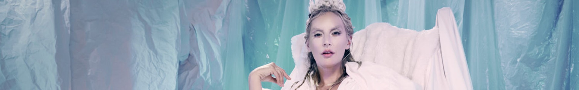 Mona Wales Pornstar Profile on xVirtualReal