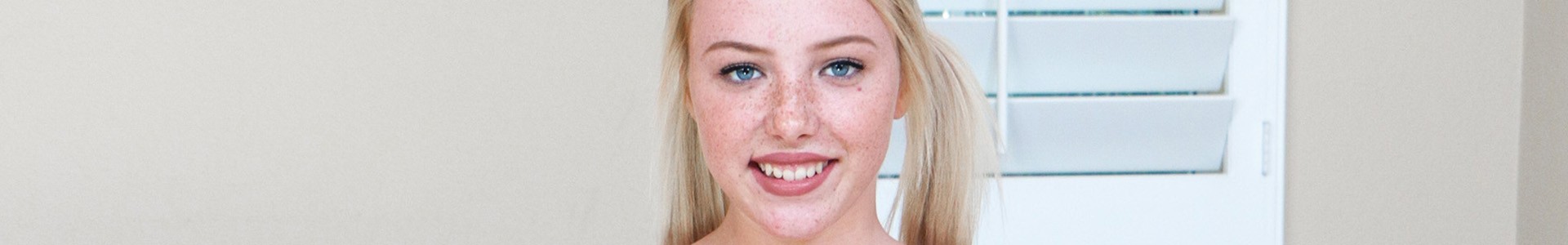 Dixie Lynn Pornstar Profile on PornVrIndex