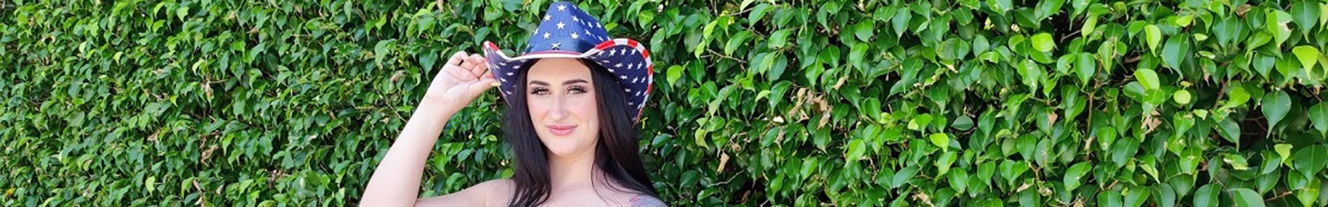 Avalon Mira Pornstar Profile on PornVrIndex