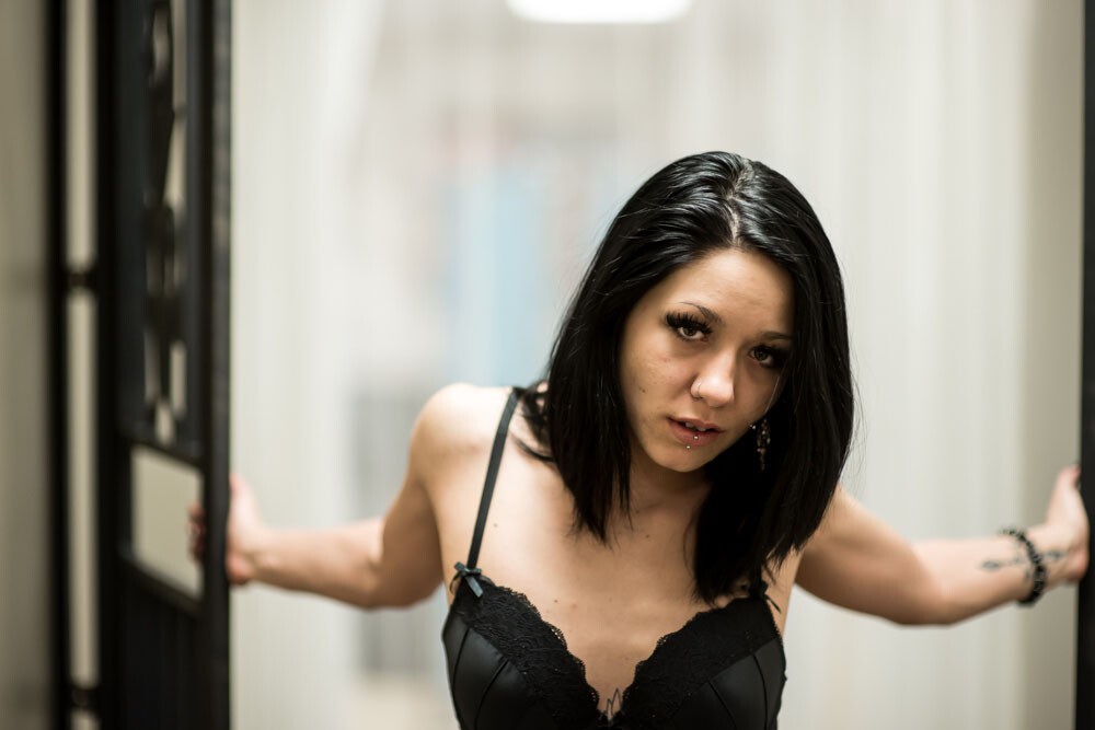 Veronique Tinkler First Solo in Stunning 2K