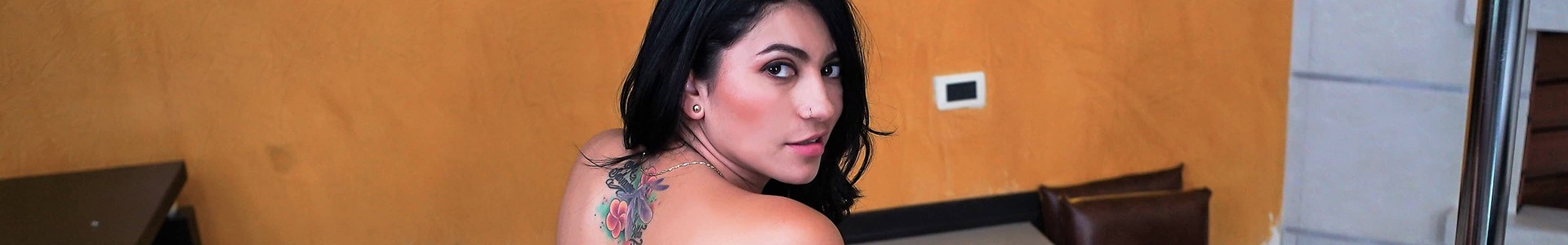 Isis Sol Pornstar Profile on xMonter