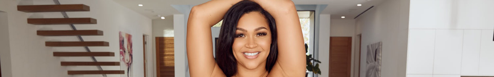 Ashlyn Peaks Pornstar Profile on PornVrIndex