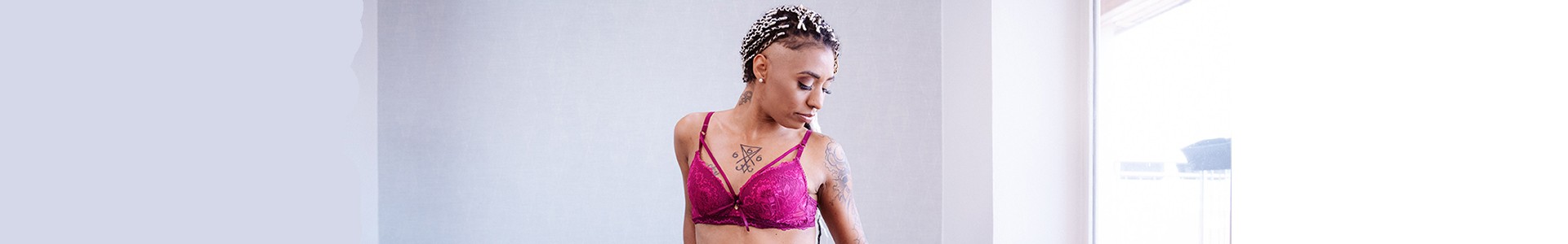 Coco Perl Pornstar Profile on PornVrIndex