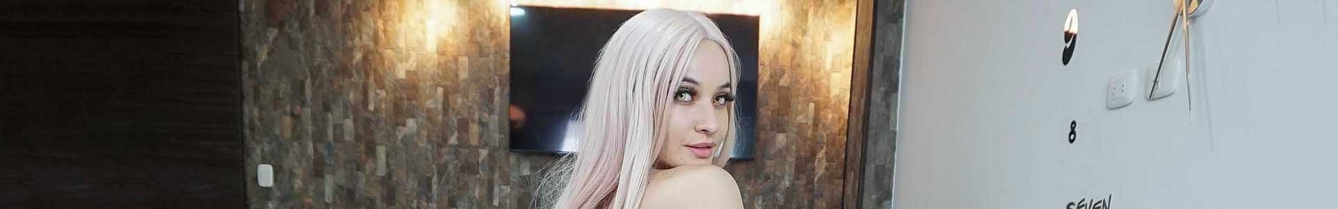 Flower Petite Pornstar Profile on PornVrIndex