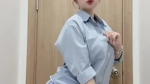 Seductive Dancer Unleashes Passionate Moves