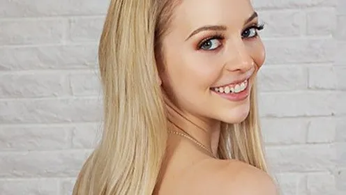 Pornstar Spotlight: Lily Larimar — Pittsburgh's Blue-Eyed Blonde Bringing Cosplay and Class to VR