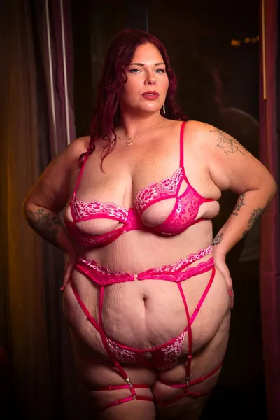 Roxy Hart - Pornstar Profile