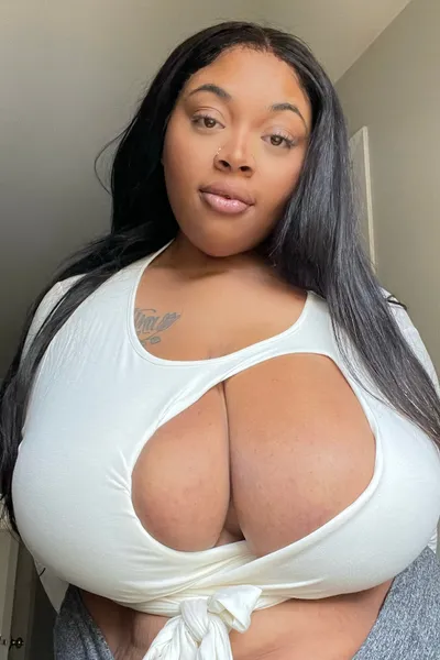 Dreamgirl Raya - Pornstar Profile