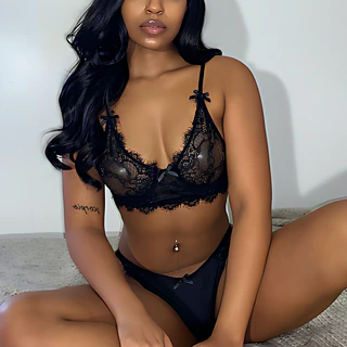 Mia Moore - Pornstar Profile