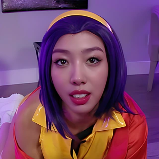 Luna Flores - Pornstar Profile