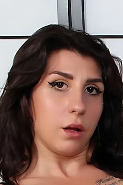 Molli - Pornstar Profile