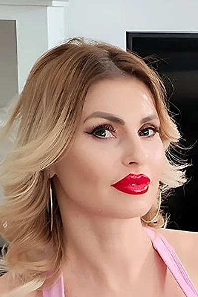 Lexy Noir - Pornstar Profile