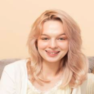 Elloize Arti - Pornstar Profile on xMonter