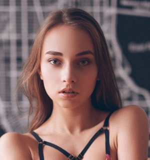 AnsyQ - Pornstar Profile on xMonter