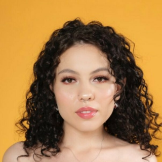Satine Summer - Pornstar Profile on xMonter