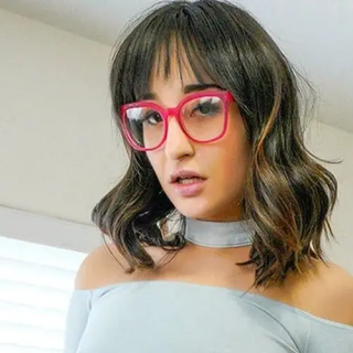 Isabella Nice