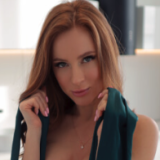 LaninaQ - Pornstar Profile on xMonter