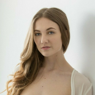 Samantha Hayes - Pornstar Profile on xMonter
