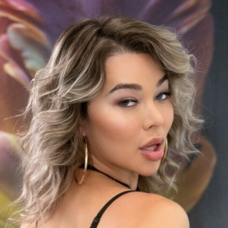 Emma Rose - Pornstar Profile on xMonter