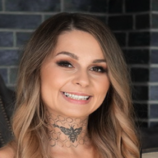 Vanessa Leone - Pornstar Profile on xMonter