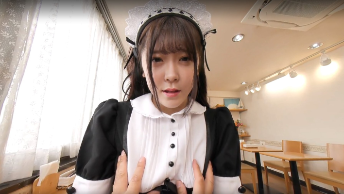 Akari Minase: Restaurant 8K VR - Image 4