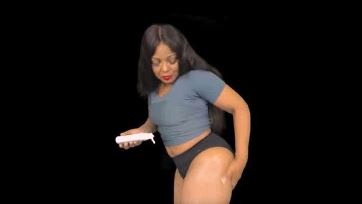 Smoking Hot Ebony Stepmom Chase - MILF Smoking Fantasy [Passthrough] - Image 2